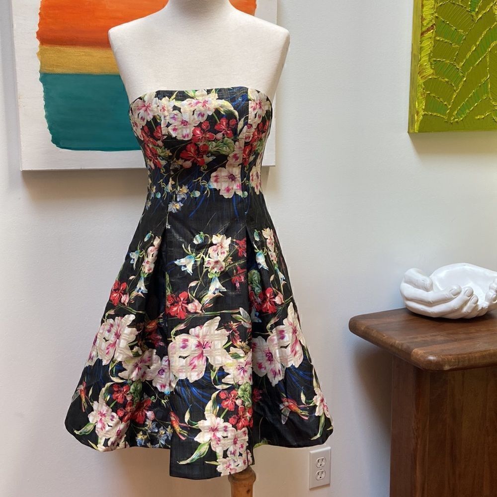 Nicole Miller New York Strapless Black & Floral Circle Party Dress Size 2 New